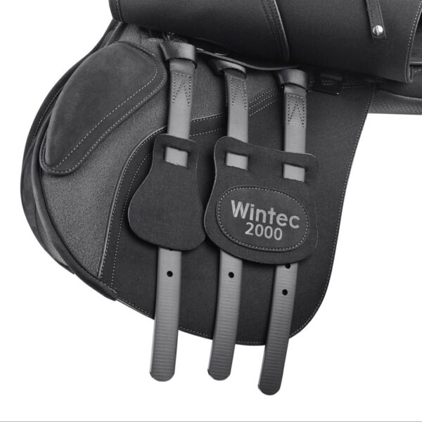 A close up of the wintec 2 0 0 9 saddle