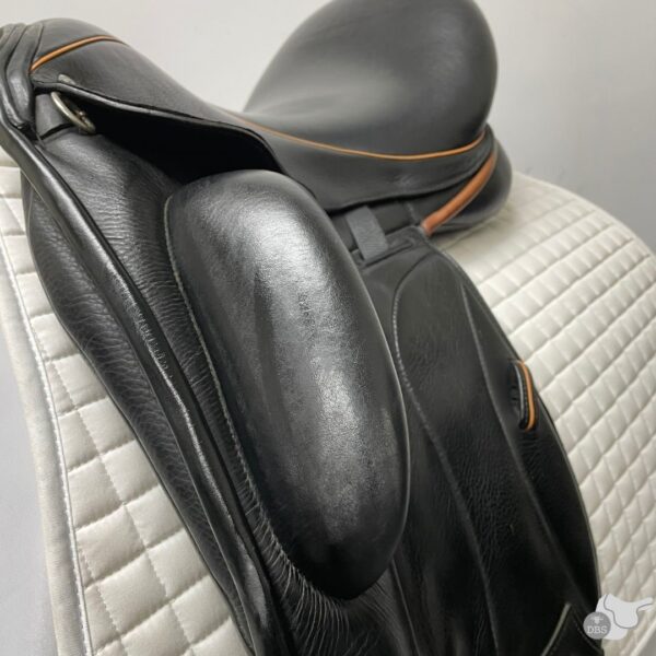 Custom Saddlery 17.5" W Icon Eclipse Monoflap Dressage Saddle 2189 - Image 8