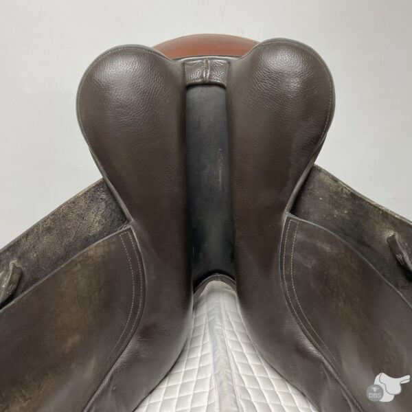 Trilogy 18" MW Verago Elite Dressage Saddle 2190 - Image 11