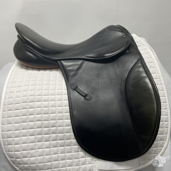 Stubben 18" W Romanus Dressage Saddle 2239 - Image 2