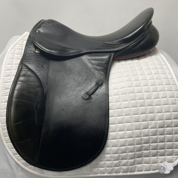 Stubben 18" W Romanus Dressage Saddle 2239